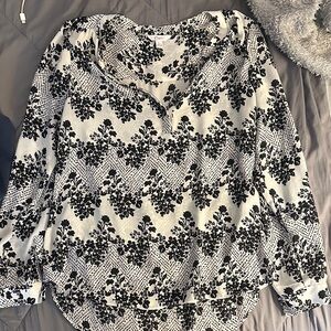 Candie's Black and White Floral Blouse